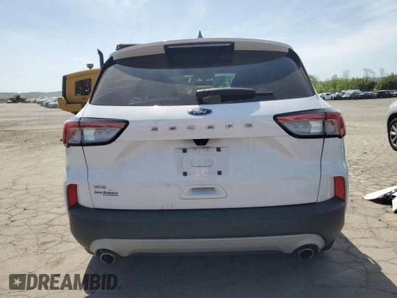 2021 Ford Escape SE with VIN 1FMCU0G66MUA09887, listed as a Copart auction lot 54421145 with 33,707 mi miles and Salvage title. Bid and sale history available at DreamBid. Image 6.