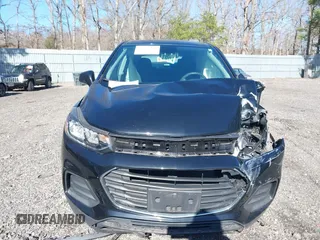 2017 Chevrolet Trax LS with VIN 3GNCJKSB0HL158137, listed as a IAAI auction lot 41856941 with 33,619 mi miles. Bid and sale history available at carsss.com. Image 12.