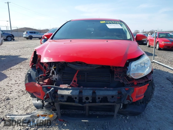 2013 Ford Focus SE with VIN 1FADP3K29DL158649, listed as a IAAI auction lot 42049823 with 172,662 mi miles. Bid and sale history available at carsss.com. Image 13.