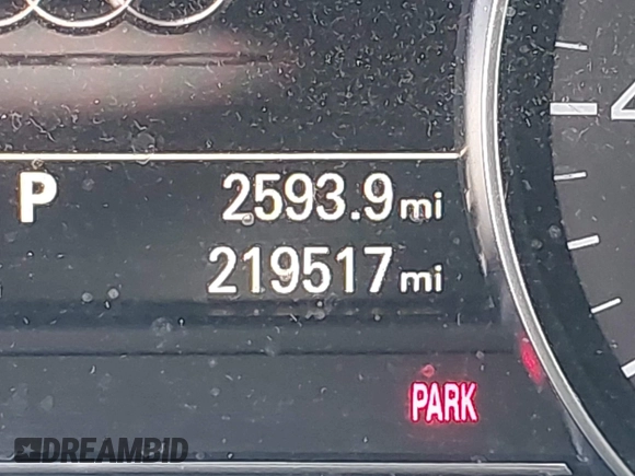 2016 Audi A8 L 4.0T Sport with VIN WAU43AFD1GN022253, listed as a IAAI auction lot 41858053 with 219,517 mi miles. Bid and sale history available at carsss.com. Image 15.