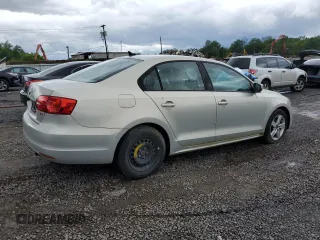 2011 Volkswagen Jetta TDI with VIN 3VWLL7AJ3BM079357, listed as a Copart auction lot 58485125 with 183,089 mi miles and Clean title. Bid and sale history available at DreamBid. Image 3.