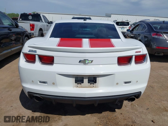 2010 Chevrolet Camaro 2SS z VIN 2G1FK1EJ6A9170374, wystawiony jako IAAI lot #42241453 z przebiegiem 182 673 mil mil oraz . Historia ofert i sprzedaży dostępna na DreamBid. Obrazek 17.