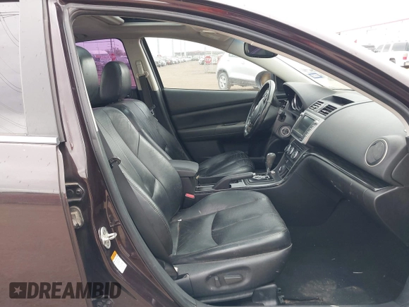 2009 Mazda 6 S Grand Touring with VIN 1YVHP82B595M07978, listed as a IAAI auction lot 41509734 with 209,834 mi miles and . Bid and sale history available at DreamBid. Image 5.
