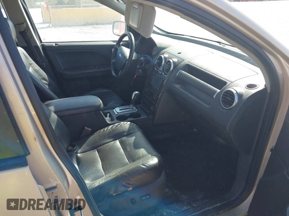 2007 Ford Freestyle Limited z VIN 1FMDK06177GA01610, wystawiony jako IAAI lot #41440365 z przebiegiem 94 113 mil mil oraz . Historia ofert i sprzedaży dostępna na DreamBid. Obrazek 5.