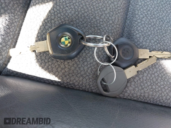 1999 BMW 3 Series с VIN WBACG8339XKC85437, выставлен на аукционе IAAI как лот 42288974 с пробегом 107 475 миль миль и . История ставок и продаж доступна на DreamBid. Изображение 11.