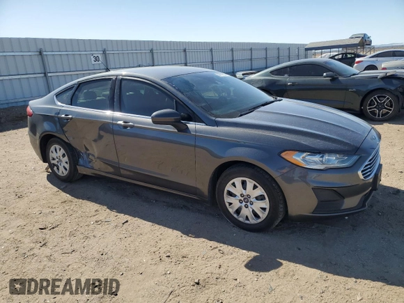 2019 Ford Fusion S with VIN 3FA6P0G76KR108463, listed as a Copart auction lot 54140365 with 111,908 mi miles and Salvage Title. Bid and sale history available at DreamBid. Image 4.