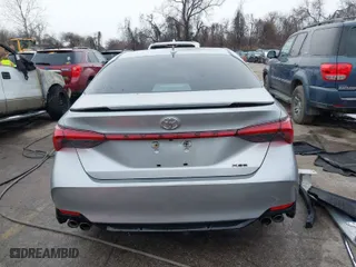 2019 Toyota Avalon XLE with VIN 4T1BZ1FB9KU005475, listed as a IAAI auction lot 41293798 with 111,630 mi miles. Bid and sale history available at carsss.com. Image 17.