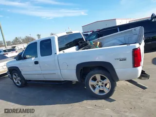 2003 Chevrolet Silverado 1500 LS with VIN 2GCEC19T231309266, listed as a IAAI auction lot 41304199 with 181,761 mi miles. Bid and sale history available at carsss.com. Image 14.