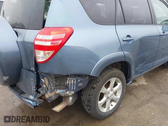 2010 Toyota RAV4 Limited z VIN 2T3DF4DVXAW046218, wystawiony jako IAAI lot #41973168 z przebiegiem 139 085 mil mil oraz . Historia ofert i sprzedaży dostępna na DreamBid. Obrazek 17.
