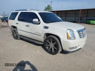 2008 Cadillac Escalade z VIN 1GYFK63818R156980, wystawiony jako IAAI lot #41711385 z przebiegiem 182 863 mil mil oraz . Historia ofert i sprzedaży dostępna na DreamBid. Obrazek 1.