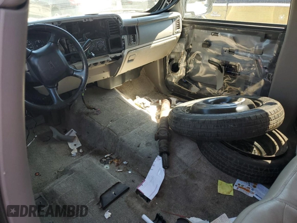 2002 GMC Yukon SLT with VIN 1GKEK13T62J122777, listed as a Copart auction lot 69282264 with 0 mi miles and Salvage Title. Bid and sale history available at carsss.com. Image 7.