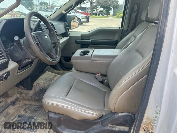 2018 Ford F-150 XL with VIN 1FTMF1C53JKF40347, listed as a Copart auction lot 63626035 with 207,222 mi miles and Clean title. Bid and sale history available at DreamBid. Image 9.