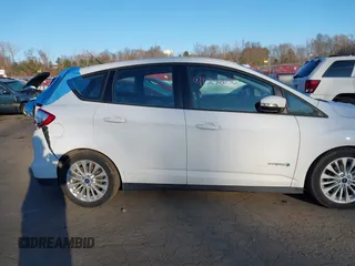 2018 Ford C-Max SE with VIN 1FADP5AU5JL104422, listed as a IAAI auction lot 41278090 with 49,774 mi miles and . Bid and sale history available at carsss.com. Image 13.