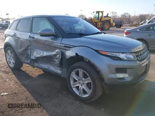 2014 Land Rover Range Rover Evoque Pure Plus with VIN SALVP2BG0EH863440, listed as a IAAI auction lot 41760065 with 136,997 mi miles. Bid and sale history available at carsss.com. Image 1.