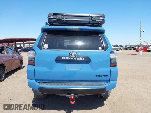 2018 Toyota 4Runner SR5 z VIN JTEBU5JR5J5488241, wystawiony jako IAAI lot #41997070 z przebiegiem 68 551 mil mil oraz . Historia ofert i sprzedaży dostępna na DreamBid. Obrazek 16.