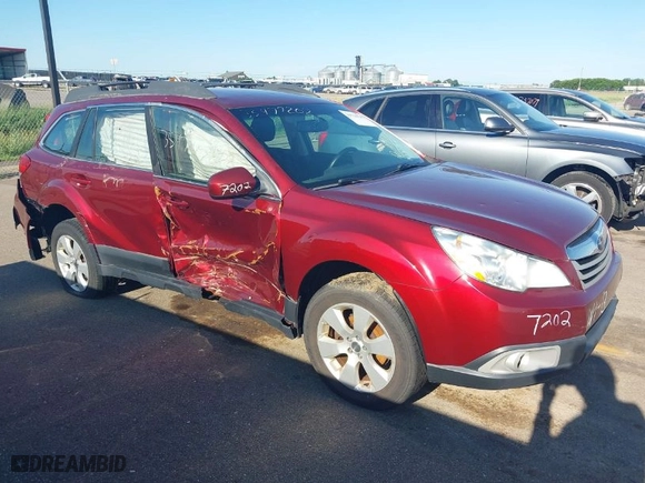 2012 Subaru Outback 2.5i with VIN 4S4BRBAC6C3300689, listed as a IAAI auction lot 39736745 with 204,744 mi miles. Bid and sale history available at carsss.com. Image 1.