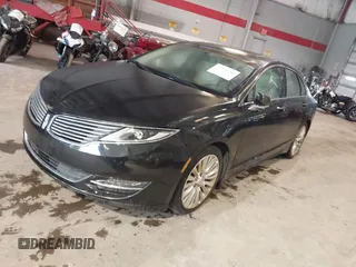 2013 Lincoln MKZ with VIN 3LN6L2JK6DR811848, listed as a IAAI auction lot 42246185 with Not provided miles and . Bid and sale history available at DreamBid. Image 2.