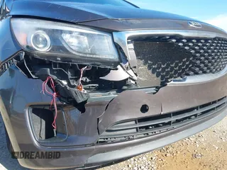 2016 Kia Sedona EX with VIN KNDMC5C11G6184513, listed as a IAAI auction lot 41488816 with 184,476 mi miles. Bid and sale history available at carsss.com. Image 18.