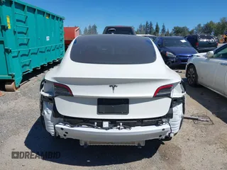 2023 Tesla Model 3 z VIN 5YJ3E1EA7PF611306, wystawiony jako IAAI lot #42826820 z przebiegiem 24 422 mil mil oraz . Historia ofert i sprzedaży dostępna na DreamBid. Obrazek 17.