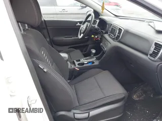 2018 Kia Sportage LX with VIN KNDPM3AC4J7315826, listed as a IAAI auction lot 41521362 with 130,628 mi miles and . Bid and sale history available at DreamBid. Image 5.