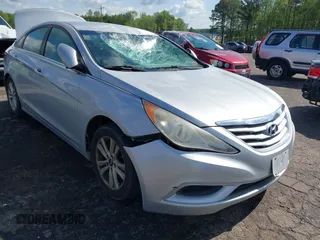2011 Hyundai Sonata GLS PZEV with VIN 5NPEB4AC8BH075552, listed as a IAAI auction lot 41965751 with 180,174 mi miles. Bid and sale history available at carsss.com. Image 1.