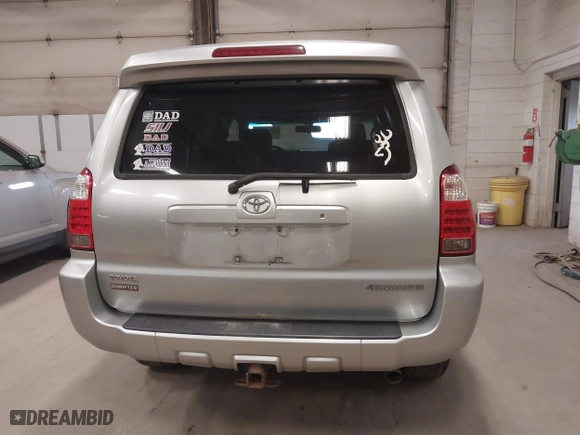 2006 Toyota 4Runner SR5 with VIN JTEBU14R760083877, listed as a IAAI auction lot 42046927 with 306,178 mi miles. Bid and sale history available at carsss.com. Image 16.