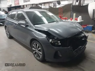 2018 Hyundai Elantra GT with VIN KMHH35LE8JU013423, listed as a IAAI auction lot 41885868 with 82,984 mi miles. Bid and sale history available at carsss.com. Image 1.