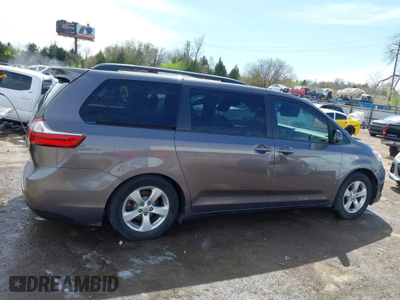 2015 Toyota Sienna LE AAS with VIN 5TDKK3DC5FS575077, listed as a IAAI auction lot 41941483 with 134,265 mi miles. Bid and sale history available at carsss.com. Image 13.