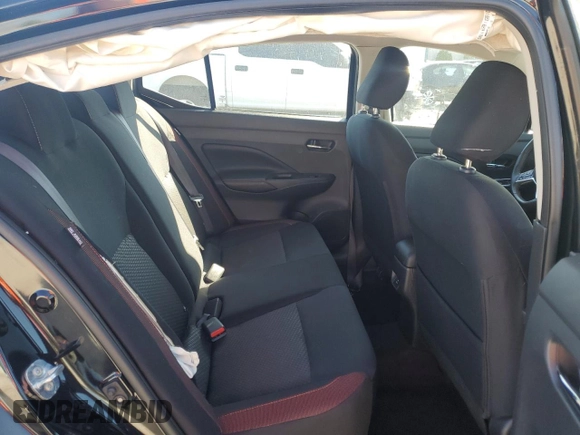 2023 Nissan Versa SR z VIN 3N1CN8FV2PL828180, wystawiony jako Copart lot #54613055 z przebiegiem 41 967 mil mil oraz Szkoda całkowita • Salvage title. Historia ofert i sprzedaży dostępna na DreamBid. Obrazek 10.