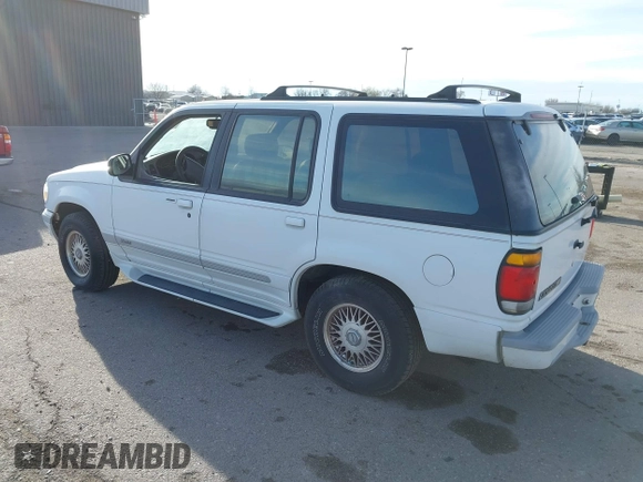 1995 Ford Explorer Eddie Bauer z VIN 1FMDU34X4SZB10719, wystawiony jako IAAI lot #41808364 z przebiegiem 140 085 mil mil oraz . Historia ofert i sprzedaży dostępna na DreamBid. Obrazek 3.