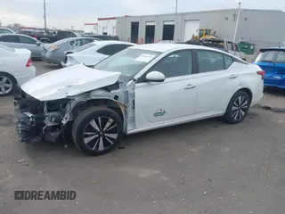 2022 Nissan Altima SV with VIN 1N4BL4DW5NN325216, listed as a IAAI auction lot 41460731 with 15,867 mi miles and . Bid and sale history available at DreamBid. Image 17.
