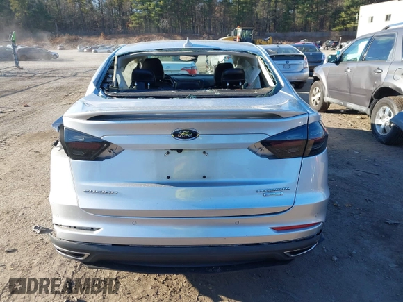 2019 Ford Fusion Titanium with VIN 3FA6P0K97KR269817, listed as a IAAI auction lot 40880869 with 93,025 mi miles. Bid and sale history available at carsss.com. Image 16.