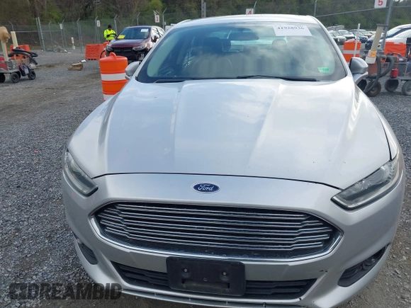 2015 Ford Fusion SE with VIN 3FA6P0HDXFR307381, listed as a IAAI auction lot 41928936 with 154,504 mi miles. Bid and sale history available at carsss.com. Image 6.