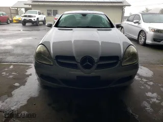 2008 Mercedes-Benz SLK-Class 3.5L with VIN WDBWK56F58F179253, listed as a Copart auction lot 48260615 with 82,394 mi miles and Clean Title. Bid and sale history available at carsss.com. Image 5.