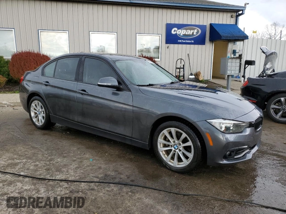 2016 BMW 3 Series 320i xDrive с VIN WBA8E5G50GNU21486, выставлен на аукционе Copart как лот 52612825 с пробегом 74 367 миль миль и Списание • Salvage title. История ставок и продаж доступна на DreamBid. Изображение 4.