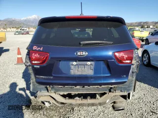 2020 Kia Sorento LX V6 with VIN 5XYPG4A52LG618186, listed as a Copart auction lot 46316725 with 52,503 mi miles and Salvage Title. Bid and sale history available at carsss.com. Image 6.