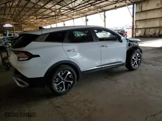 2024 Kia Sportage EX with VIN 5XYK33DF9RG200981, listed as a Copart auction lot 54013885 with 8,387 mi miles and Salvage Title. Bid and sale history available at carsss.com. Image 3.