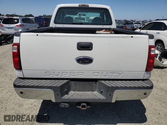 2008 Ford F-250 XL with VIN 1FTSX21598EE58662, listed as a Copart auction lot 57767305 with 137,970 mi miles and Salvage title. Bid and sale history available at DreamBid. Image 6.