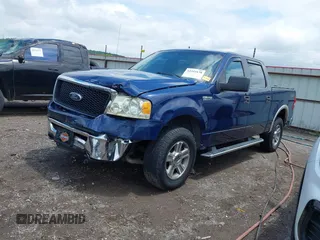 2008 Ford F-150 XLT z VIN 1FTPW14V78FB41598, wystawiony jako IAAI lot #42353178 z przebiegiem 185 747 mil mil oraz . Historia ofert i sprzedaży dostępna na DreamBid. Obrazek 2.