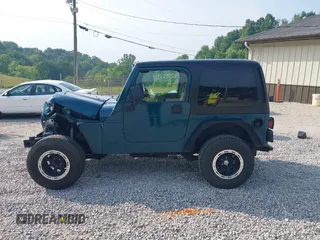 1998 Jeep Wrangler Sport with VIN 1J4FY19S2WP786844, listed as a IAAI auction lot 42382789 with 306,228 mi miles and . Bid and sale history available at DreamBid. Image 15.