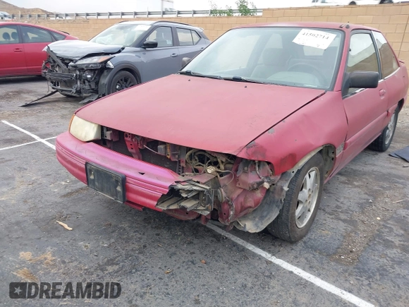1994 Ford Escort z VIN 1FARP11J8RW128776, wystawiony jako IAAI lot #41502714 z przebiegiem 61 582 mil mil oraz . Historia ofert i sprzedaży dostępna na DreamBid. Obrazek 12.