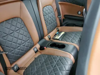 2017 Mercedes-Benz C 63 S AMG z VIN WDDWK8HB6HF447553, wystawiony jako Copart lot #44613555 z przebiegiem 15 460 mil mil oraz Szkoda całkowita • Salvage title. Historia ofert i sprzedaży dostępna na DreamBid. Obrazek 10.