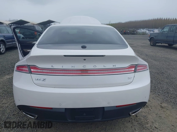 2016 Lincoln MKZ with VIN 3LN6L2GK1GR600746, listed as a IAAI auction lot 41999396 with 96,416 mi miles and . Bid and sale history available at DreamBid. Image 17.