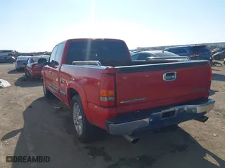 2001 Chevrolet Silverado 1500 LT with VIN 2GCEC19T911251766, listed as a IAAI auction lot 41252900 with 200,609 mi miles. Bid and sale history available at carsss.com. Image 3.