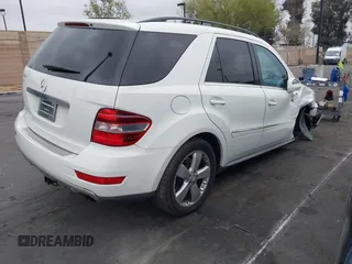 2010 Mercedes-Benz M 350 with VIN 4JGBB5GB1AA608303, listed as a IAAI auction lot 41992166 with 151,873 mi miles and . Bid and sale history available at DreamBid. Image 4.