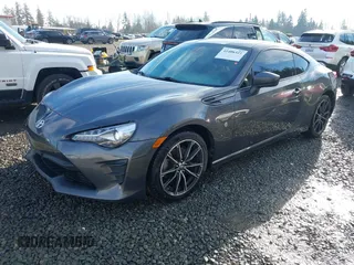 2020 Toyota 86 with VIN JF1ZNAA12L8752820, listed as a IAAI auction lot 41406321 with 39,847 mi miles. Bid and sale history available at carsss.com. Image 2.