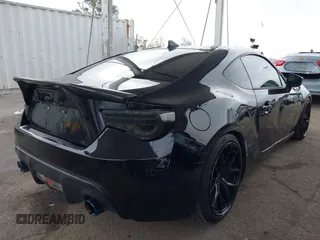 2016 Scion FR-S z VIN JF1ZNAA12G8708385, wystawiony jako IAAI lot #42191353 z przebiegiem 92 197 mil mil oraz . Historia ofert i sprzedaży dostępna na DreamBid. Obrazek 4.