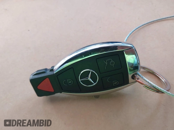 2016 Mercedes-Benz E 350 Luxury with VIN WDDHF8JBXGB225644, listed as a IAAI auction lot 42233644 with 189,908 mi miles and . Bid and sale history available at DreamBid. Image 11.