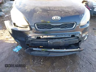 2013 Kia Soul ! with VIN KNDJT2A6XD7539247, listed as a IAAI auction lot 41452416 with 378,887 mi miles. Bid and sale history available at carsss.com. Image 6.