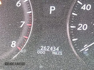 2007 Lexus LS 460 with VIN JTHBL46F475037342, listed as a IAAI auction lot 42027382 with 262,434 mi miles. Bid and sale history available at carsss.com. Image 15.
